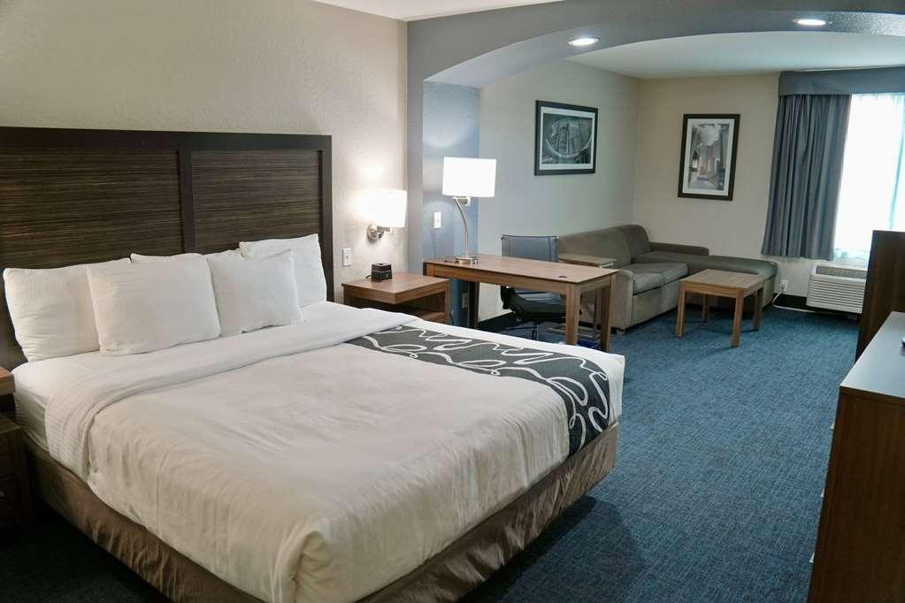 La Quinta By Wyndham Hotel