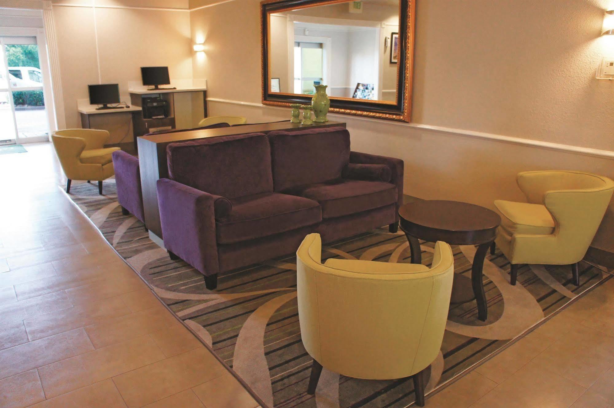 La Quinta By Wyndham Hotel 3*