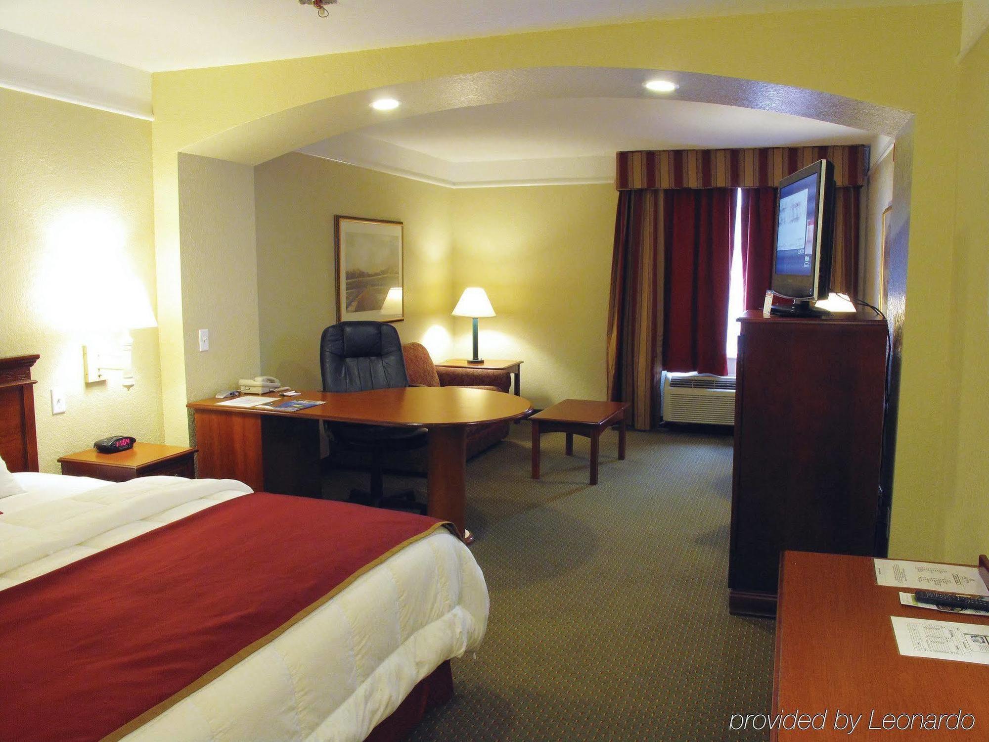 La Quinta By Wyndham Hotel