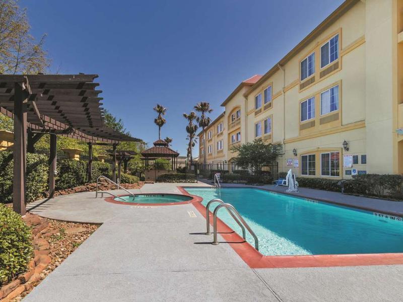 Hotel La Quinta By Wyndham 3*